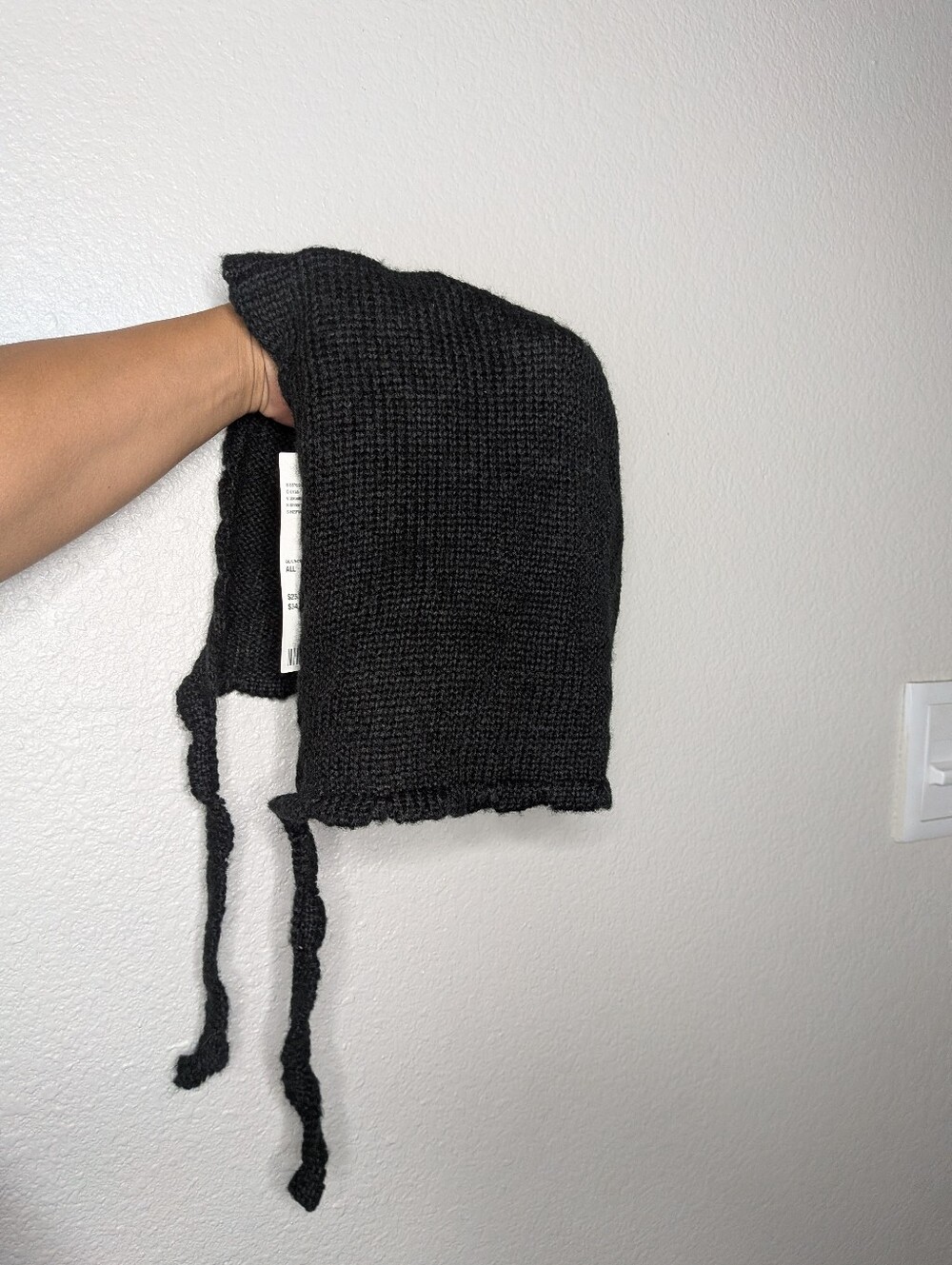 New Urban Outfitters Black Knit Head Scarf Accessory with Ties NWT One Size